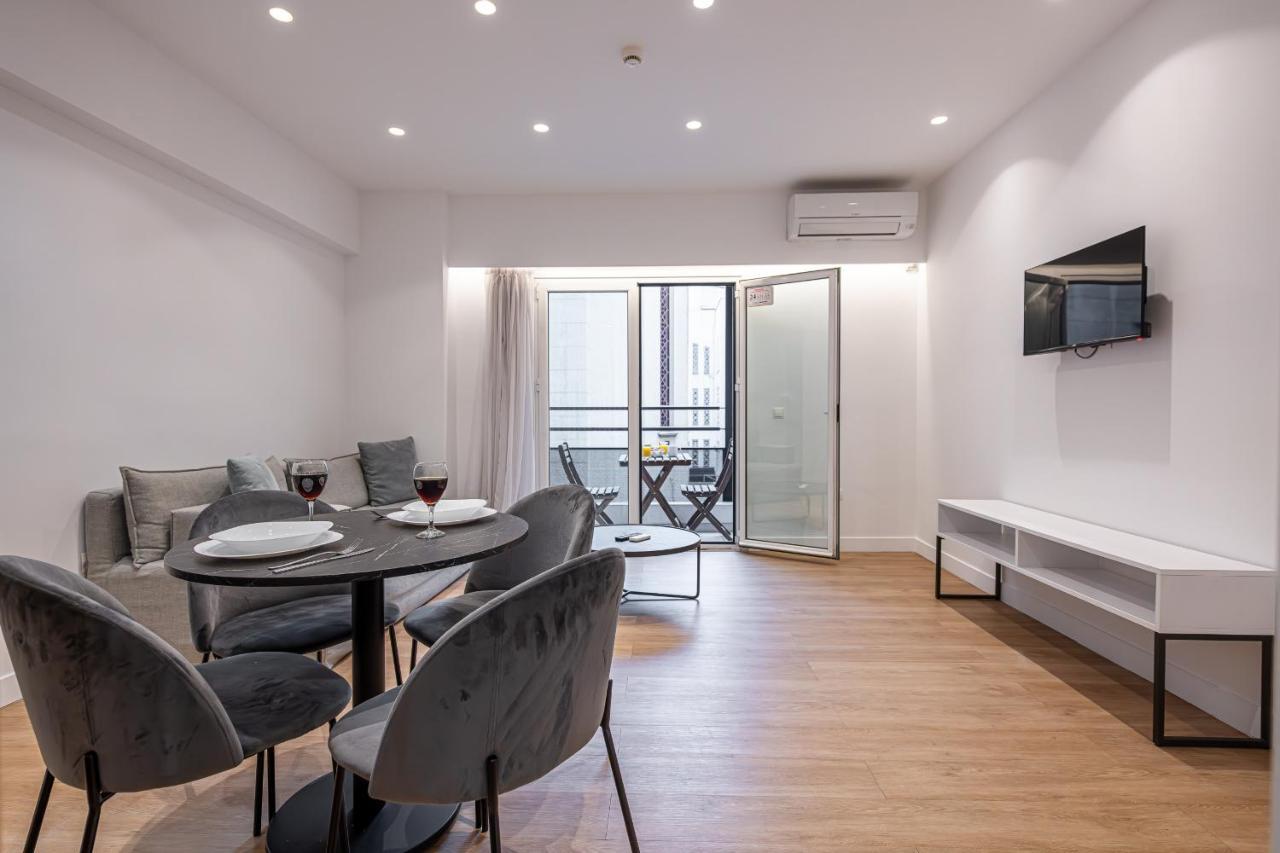 Kriel Suites By Liv Homes アテネ エクステリア 写真