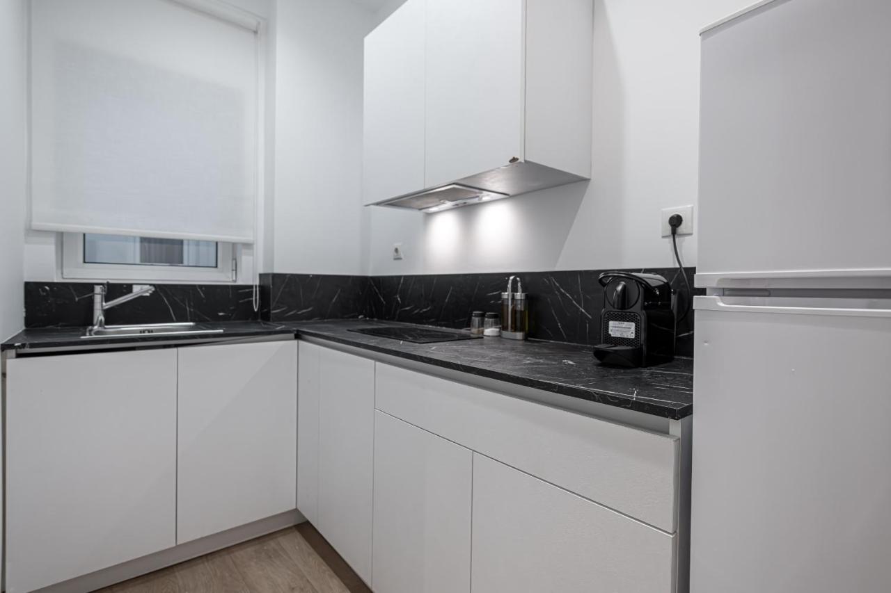 Kriel Suites By Liv Homes アテネ エクステリア 写真