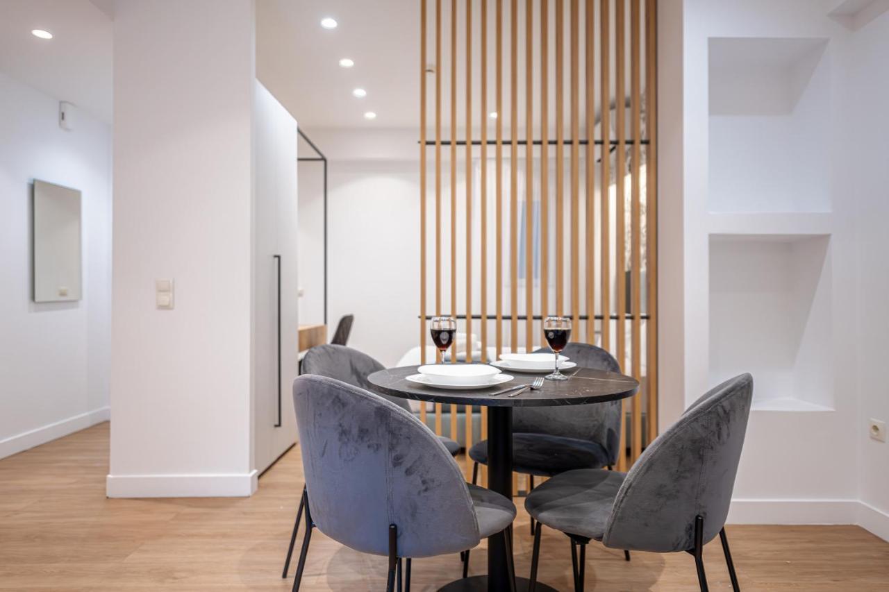 Kriel Suites By Liv Homes アテネ エクステリア 写真